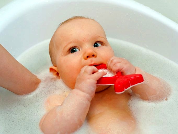 17 Consigli Per La Sicurezza Di Neonati E Bambini Piccoli In Bagno Tenere I Bambini Al Sicuro