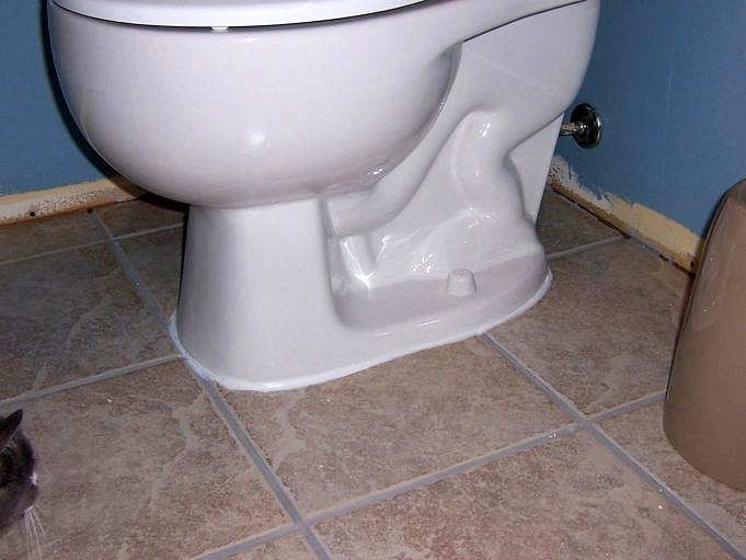 Come Si Sigilla La Base Di Una Toilette?